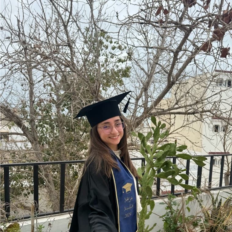 Selma Khaddar — Junior Full Stack Engineer